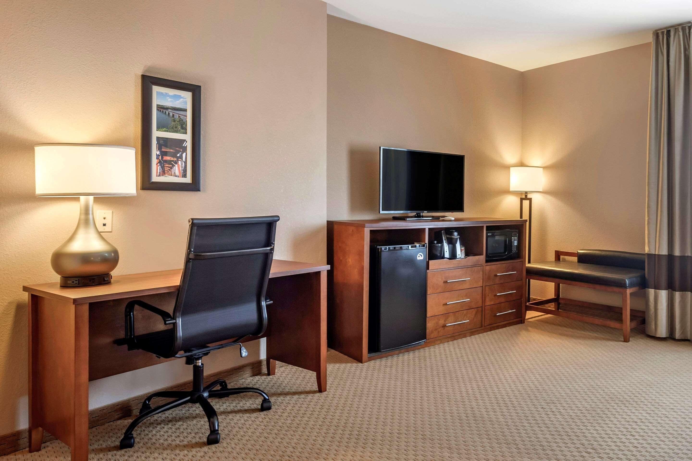 Comfort Suites Florence Shoals Area Eksteriør billede