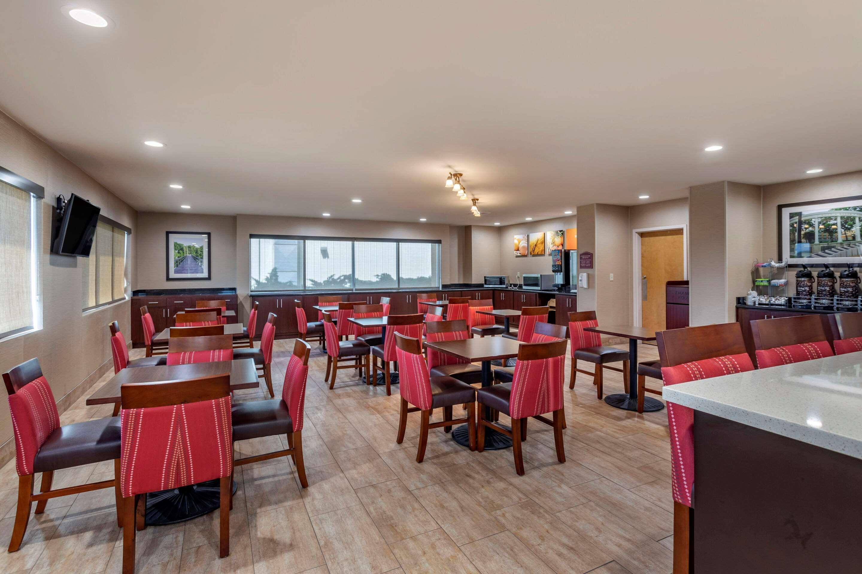 Comfort Suites Florence Shoals Area Eksteriør billede